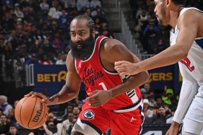 开云app德甲窗口期再迎强敌，底特律活塞止住颓势，主帅态度——引发热议，更衣室氛围转暖的简单介绍