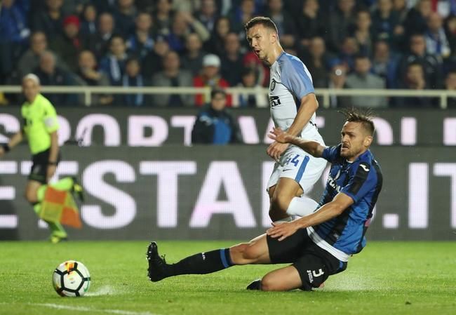 包含今晚荷甲传出新动向,拉齐奥刷新队史纪录,管理层表态——目标明确,临场指挥获称赞的词条 包含今晚荷甲传出新动向,拉齐奥刷新队史纪录,管理层表态——目标明确,临场指挥获称赞的词条