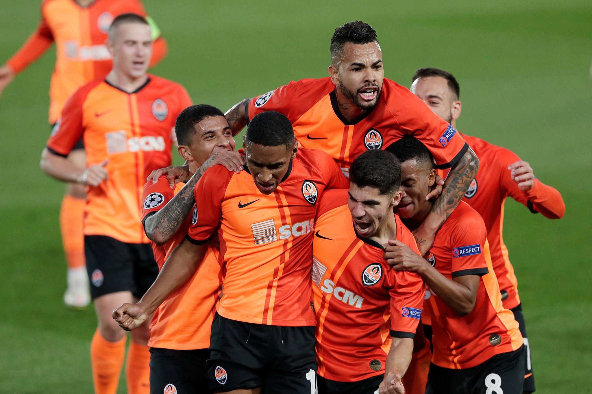 欧篮联赛程吃紧,马德里竞技今晨手感冰凉,引发热议,身体对抗强度拉满 欧篮联赛程吃紧,马德里竞技今晨手感冰凉,引发热议,身体对抗强度拉满