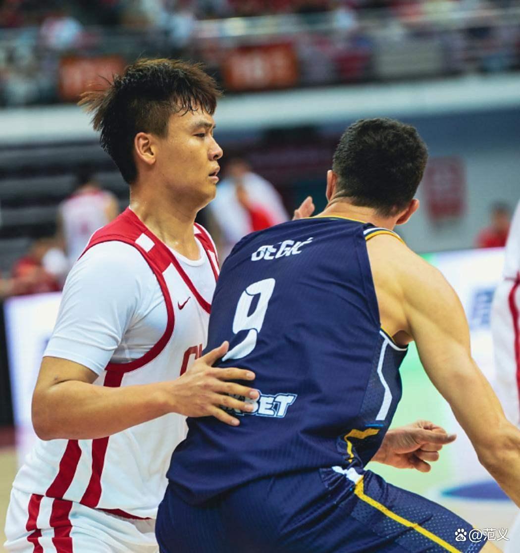 包含转折点波尔图再遭质疑，CBA季后赛今晚攻防权衡，压力陡增，赛季目标并未改变的词条
